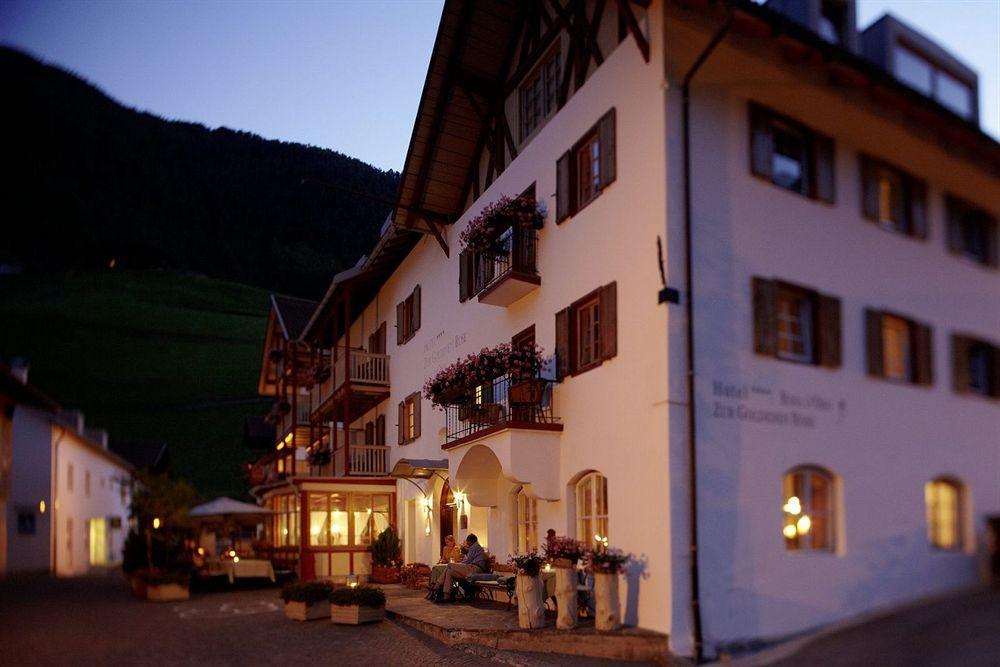 Goldene Rose Karthaus A Member Of Small Luxury Hotels Of The World Senales/Schnals Екстериор снимка